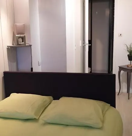 Maison Type Loft Avec Parking Hyper Centre * La Rochelle (Charente-Maritime)