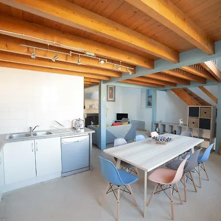 Hébergement de vacances Maison Type Loft Avec Parking Hyper Centre