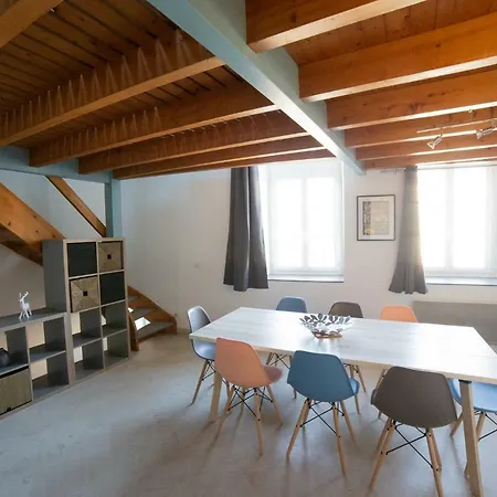 Maison Type Loft Avec Parking Hyper Centre